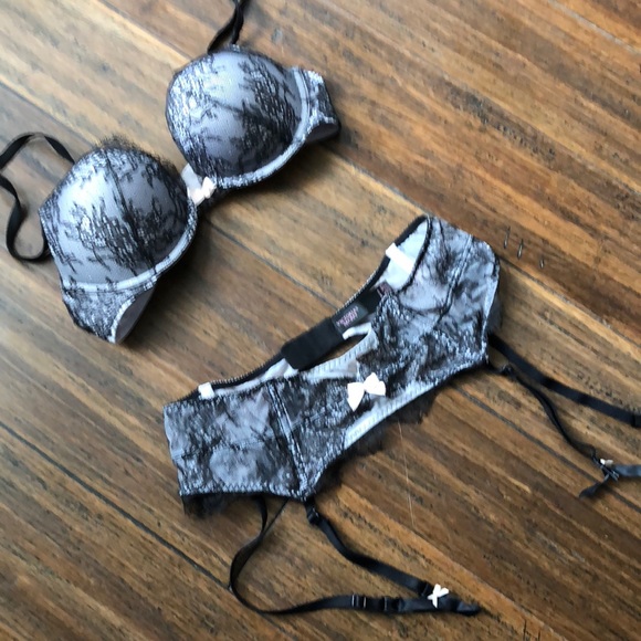 Victoria's Secret Other - Victoria’s Secret lingerie 💗💗